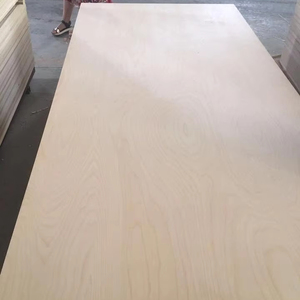 Diseño moderno de alta calidad para hoja de madera contrachapada de abedul báltico certificado por CARB E0 Emisión de formaldehído estándar de doble cara - Product Image 1