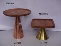 Handgefertigter Moderner Kuchenständer mit Holzschale und Naturholz-Metallbasis für Heimdekoration und Hochzeits-Tablett