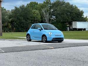 FIAT 500e FWD Plus 2016 d'occasion en excellent état, sans accident, conduite à gauche/droite - Product Image 2