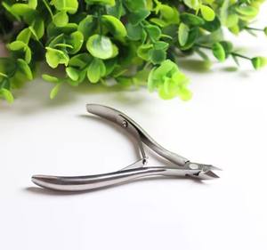 3 uds. De pinzas para uñas profesionales de la mejor calidad a la moda con empujador de cutículas, recortador de piel de acero inoxidable para uñas profesionales - Product Image 2