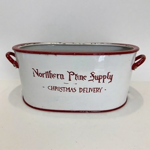 Maceta decorativa de pino Jingle elaborada con metal envejecido, perfecta para exhibir verduras navideñas y alegría navideña al aire libre - Product Image 5