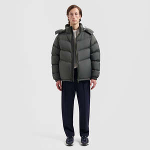 Veste matelassée personnalisée de haute qualité pour hommes Design professionnel à capuche style zippé hiver/automne Service OEM disponible prix de gros - Product Image 4