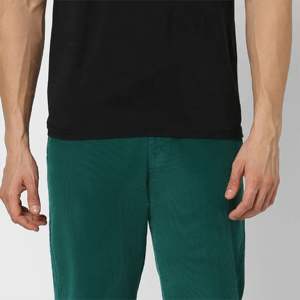 Pantalon cargo durable à coupe décontractée pour homme-Design fonctionnel avec plusieurs poches, adapté à la randonnée et aux aventures en plein air - Product Image 5