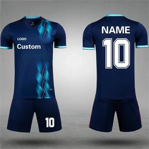 Conjunto de camiseta de fútbol al por mayor, camiseta de fútbol de poliéster con sublimación barata, pantalones cortos, logotipo y números personalizados - Product Image 4