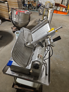 Cortadora de carne Hobart 1712 usada de 0.33 HP de acero inoxidable con carrito, compre una cortadora de carne Hobart 1712 usada - Product Image 4