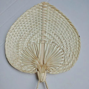 Ventilador plegable de bambú reutilizable Regalo hecho a mano respetuoso con el medio ambiente, recuerdo, decoración - Product Image 1