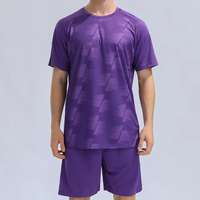 Nuevo uniforme de fútbol personalizado de alta calidad para hombres, ropa deportiva transpirable 100%, uniforme de fútbol personalizado, camiseta y pantalones cortos