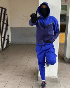 Venta al por mayor de los hombres Casual Jogger Sudadera con capucha chándal conjunto 100% poliéster nuevo diseño personalizado logotipo ropa deportiva - Product Image 2