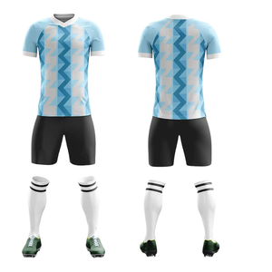 Ensemble de maillots de football personnalisés pour hommes en gros avec maillot et short de football imprimés par sublimation, respirants et à séchage rapide, uniforme d'équipe - Product Image 1