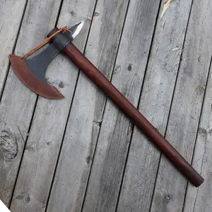 Machado viking feito à mão personalizado com bainha de couro, machado de aço com cabo de madeira, cabeça preta