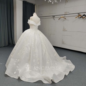 ANY196 Vestido de Novia Moderno Largo con Escote Corazón y Apliques Florales de Cristal para Mujer - Product Image 2