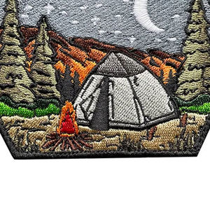 Insignias personalizadas hechas a mano del fabricante para la venta con bajo MOQ OEM insignias de alta calidad 100% insignia de bordado hecha a mano - Product Image 5