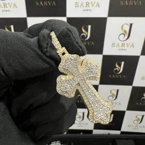 SARVA JEWELS - Colgante de Diamante Moissanite VVS con Cruz Personalizada, Chapado en Oro, para Hombre, Colgantes y Dijes Finos - Product Image 5