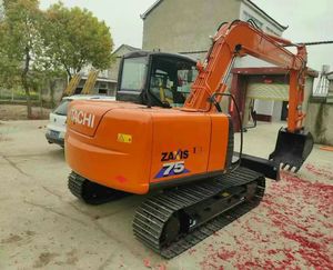 Excavadora Compacta Hitachi ZX75 6A, Excavadora Hidráulica de 7 Toneladas, Bajas Horas de Trabajo - Product Image 3