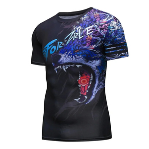 เสื้อยืดผู้ชายโพลีเอสเตอร์ 100% ขายส่ง พิมพ์ลายดิจิตอลด้านหน้า แบบเรียบ แห้งเร็ว ระบายอากาศดี สไตล์ไฮสตรีท น้ำหนัก 200 กรัม แขนสั้น - Product Image 4