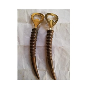 Abrebotellas de Diseño Estándar hecho a mano puro, Juego de 2 abrebotellas de latón para bares y restaurantes a muy baja velocidad - Product Image 1