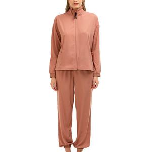 Conjunto de chándal personalizado de 2 piezas, chándales con logotipo, pantalones de chándal con diamantes de imitación y sudaderas con capucha, conjunto de chándal para mujer - Product Image 5
