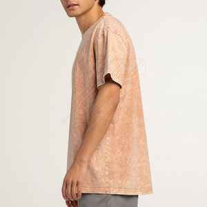 Camiseta informal de lavado ácido para hombre con algodón suave de estilo vintage y corte relajado Ideal para días de verano o ropa de calle diaria - Product Image 3