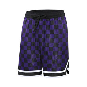 Shorts de basket-ball respirants pour hommes, en mesh, séchage rapide, personnalisables, multi-styles, logo et design brodés, prix raisonnable - Product Image 1