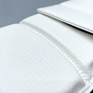 Protector de Pies de Cuero PU Ligero con Logotipo y Color Personalizados, Grosor de 1.5 cm para Entrenamiento de Taekwondo, Equipo de Artes Marciales Unisex - Product Image 4