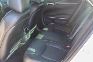 Chrysler 300 2021 en Perfectas Condiciones - Product Image 3