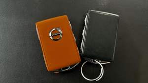 PRÊT À EXPÉDIER - VÉHICULE D'OCCASION CONDUITE À GAUCHE |   Conduite à droite |   2023 V O L V O S60 RECHARGE T8 PLUS BLACK EDITION 455-HP |   AWD - Product Image 6