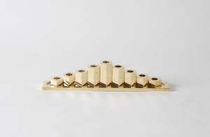 Ménorah à neuf branches en argent vintage avec un savoir-faire artisanal classique pour un style de décoration intérieure intemporel - Product Image 2