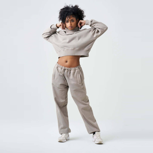 Ensemble de survêtement d'hiver élégant pour femme en polaire à capuche – Tenue deux pièces unie brodée, imperméable, douce et confortable pour les loisirs - Product Image 6