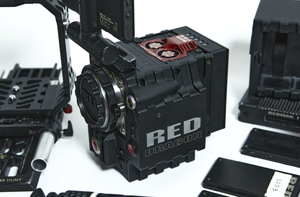 Epic 6K + Gimbal Mega Kit Bâton de selfie en fibre de carbone et accessoires pour caméra vidéo - Product Image 2