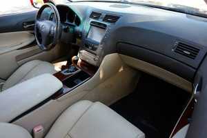 Voiture d'occasion de qualité abordable, Le-x-us GS 3-50 2011, conduite à gauche - Product Image 2