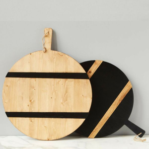 Planche à découper en bois artisanale avec poignée unique Plateau de service en bois massif naturel pour planche à fromage et ustensiles de cuisine - Product Image 4