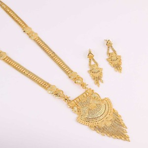 Conjunto de collares largos rellenos de oro de 14K, 18 y 24K a la moda al por mayor, conjunto de joyería larga con diseño floral, joyería chapada en oro de latón. - Product Image 2