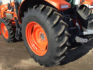 รถแทรกเตอร์เกษตรมือสองราคาประหยัด Kubota M4-071 สำหรับขาย เครื่องจักรกลการเกษตร - Product Image 4
