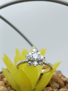 Personalizable 925 Plata Oro 14K-18K Compromiso Boda Diamante Anillo Solitario Flor Forma GIA VVS Lab Grown Diamond - Product Image 6