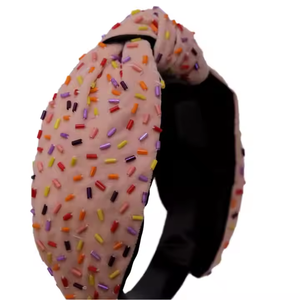 Bandeau en velours pour femmes avec broderie personnalisée, faible MOQ, accessoires en tissu, motif personnalisé - Product Image 3