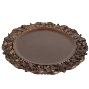 Assiette de présentation en métal idéale pour les fêtes à thème, offrant un look décoratif impressionnant aux tables sans effort supplémentaire. - Product Image 4