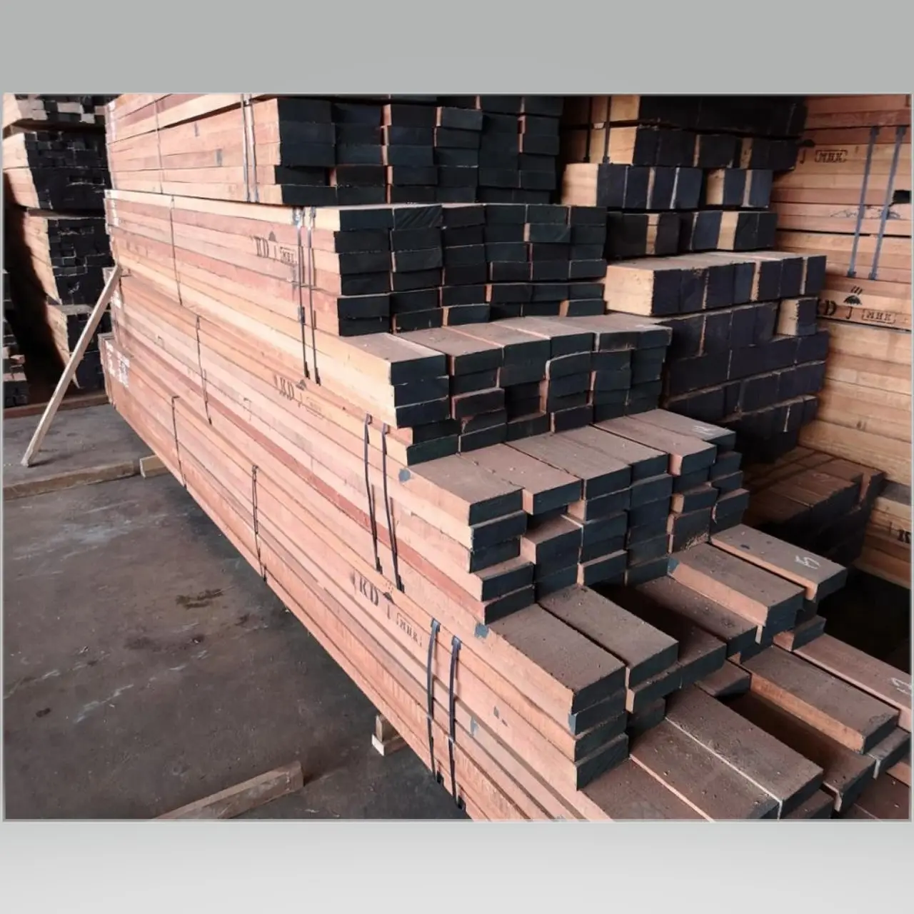 LVL Lumber for Roof Construction Wooden Birch Poplar LVL Timber (laminated Veneer Lumber) Veneer Board Beam Pine FIRST-CLASS E0