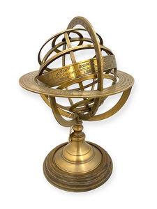 Sphère en laiton antique Astrolabe Globe armillaire de table unique avec carte du monde nautique Base en métal brun par fabricant - Product Image 2