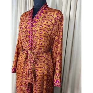 Vestido Kimono de Seda Reciclada Estilo Boho Chic Vintage para Mujer, Ideal para la Playa, Resort, Casa o como Túnica de Baño - Product Image 6