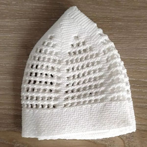 Gorro Kufi Árabe de Algodón 100% Negro y Blanco, con Malla Ajustable, Bordado con Logotipo Personalizado, de Alta Calidad, Precio Bajo al por Mayor - Product Image 3