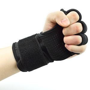 Almohadillas protectoras de agarre de Palma con logotipo personalizado con correas de muñeca para hombres, entrenamiento de gimnasio, guantes de entrenamiento de levantamiento de pesas - Product Image 5