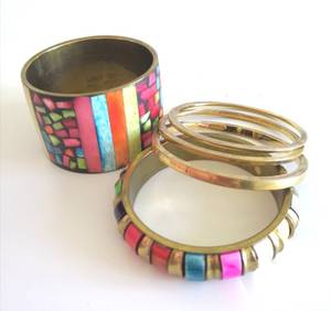 Ensemble de bracelets en laiton et résine, derniers accessoires de bijoux pour femmes - Product Image 3