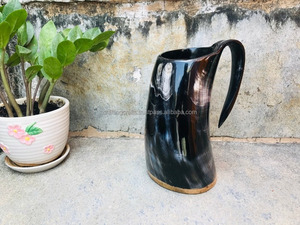 Ensemble de gobelets et de verres à liqueur en corne de style animal viking écologiques faits à la main pour les amateurs de bière et de vin en provenance d'Inde - Product Image 4