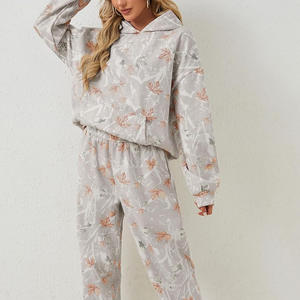 Survêtements pour femmes à la mode avec broderie d'étiquette d'impression de logo personnalisé et options de marque pour la salle de sport ou un usage quotidien - Product Image 5