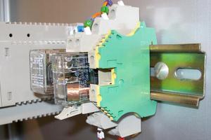 Gran oferta, tapón de Clip de alta calidad en riel DIN de acero galvanizado para caja de distribución y Clip de montaje de equipo de bajo voltaje - Product Image 6