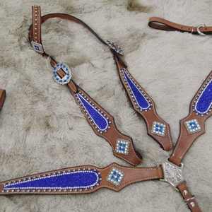 Conjunto de Arreos para Caballo de Cuero Genuino Estilo Western con Incrustaciones Azules, Incluye Cabezada y Pechopetral, Personalización Disponible para Montar - Product Image 2