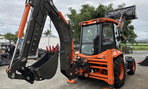 Chargeuse-pelleteuse Godzilla Site Wizard 8,2 tonnes, profondeur de creusement de 5,5 m |   Chargeuse-pelleteuse de 8,2 tonnes, 114 CV, 4 roues motrices, pour travaux d'excavation et de construction agricole - Product Image 5