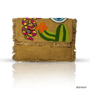 Sac à main vintage indien perlé fait à la main pour femmes, sac à main tendance en bandoulière, sac de soirée en perles artisanal d'Inde - Product Image 1