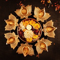Vente en gros d'Urli en laiton, design personnalisé en relief, taille standard, accessoires pour Pooja, Diwali, Pâques, Noël, électroplaqué