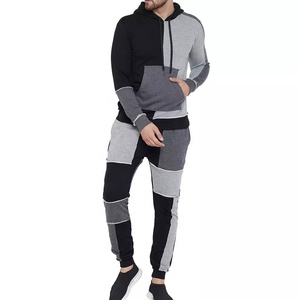 Chándal deportivo de terciopelo de alta calidad para hombre, 100% poliéster, logotipo bordado a la moda, temporada de invierno, estampado en relieve - Product Image 1